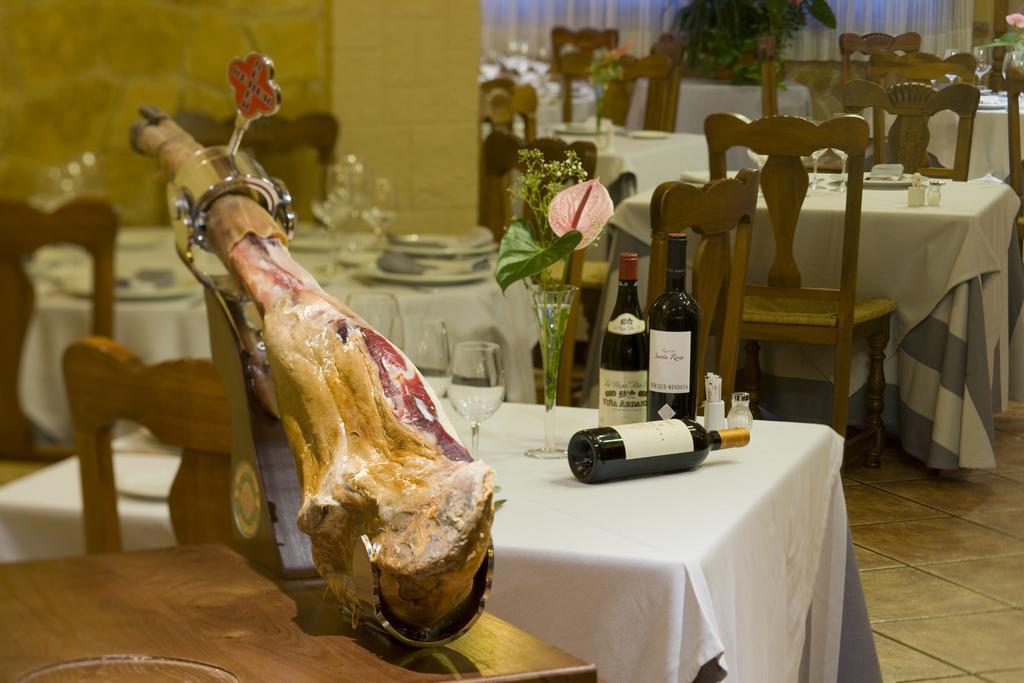 Hostal La Posada ตอร์เรญาโน ภายนอก รูปภาพ