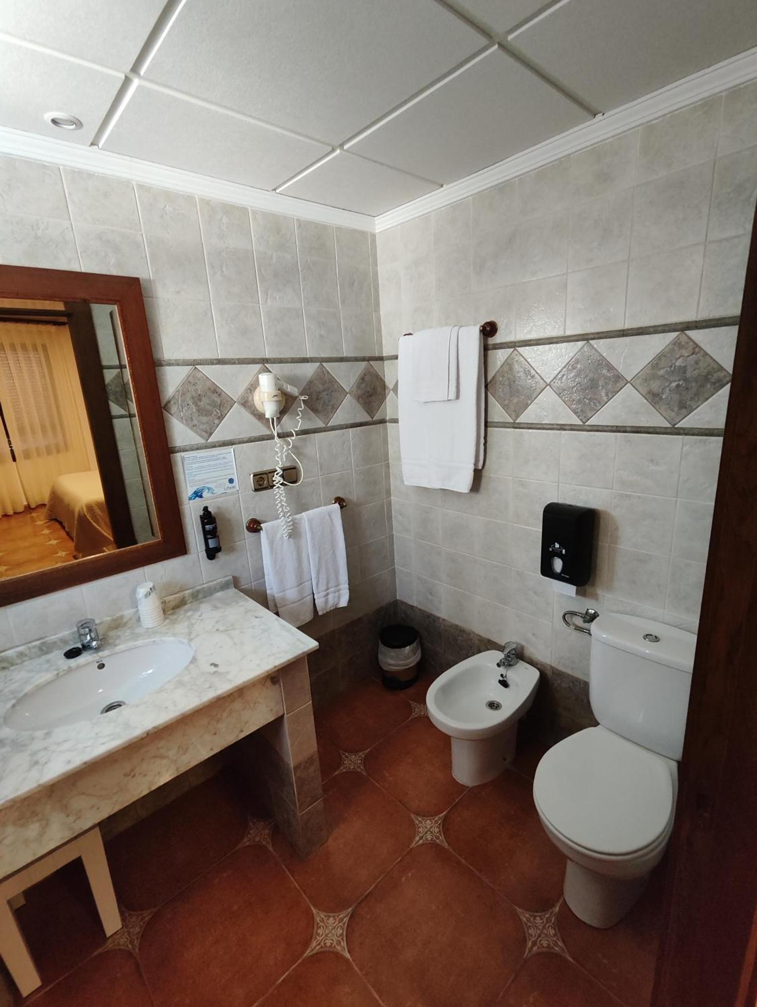 Hostal La Posada ตอร์เรญาโน ภายนอก รูปภาพ