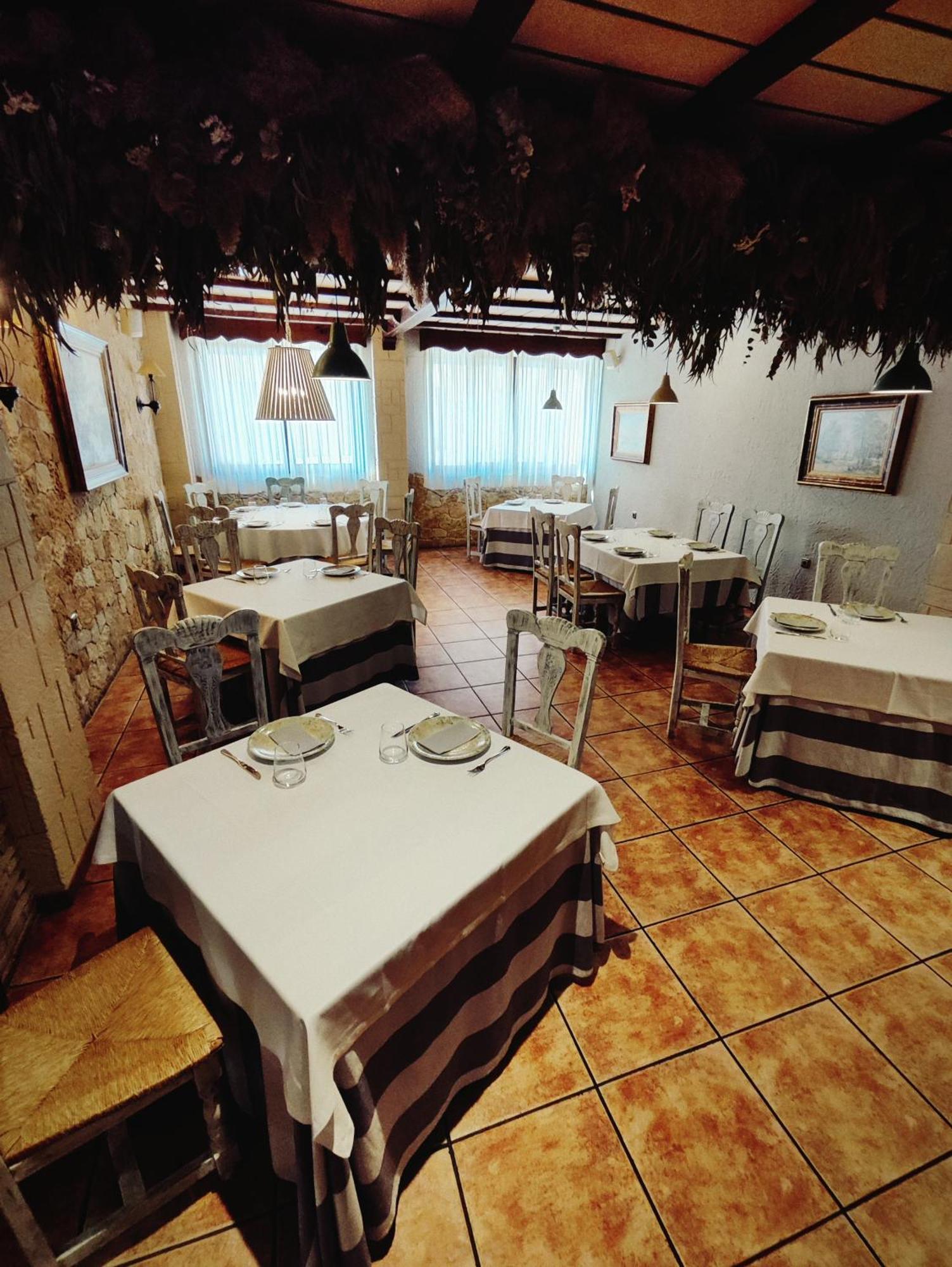 Hostal La Posada ตอร์เรญาโน ภายนอก รูปภาพ