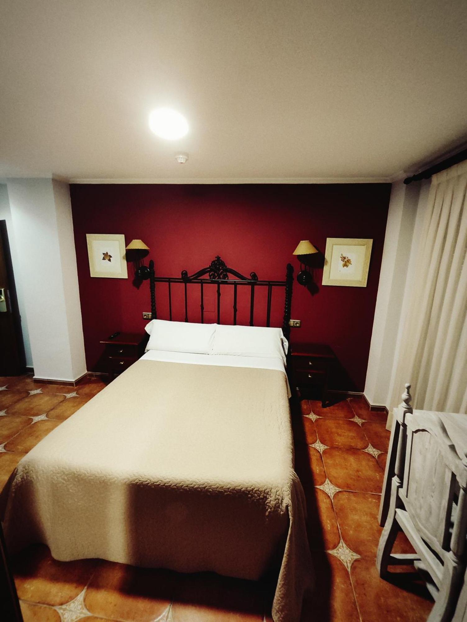 Hostal La Posada ตอร์เรญาโน ภายนอก รูปภาพ