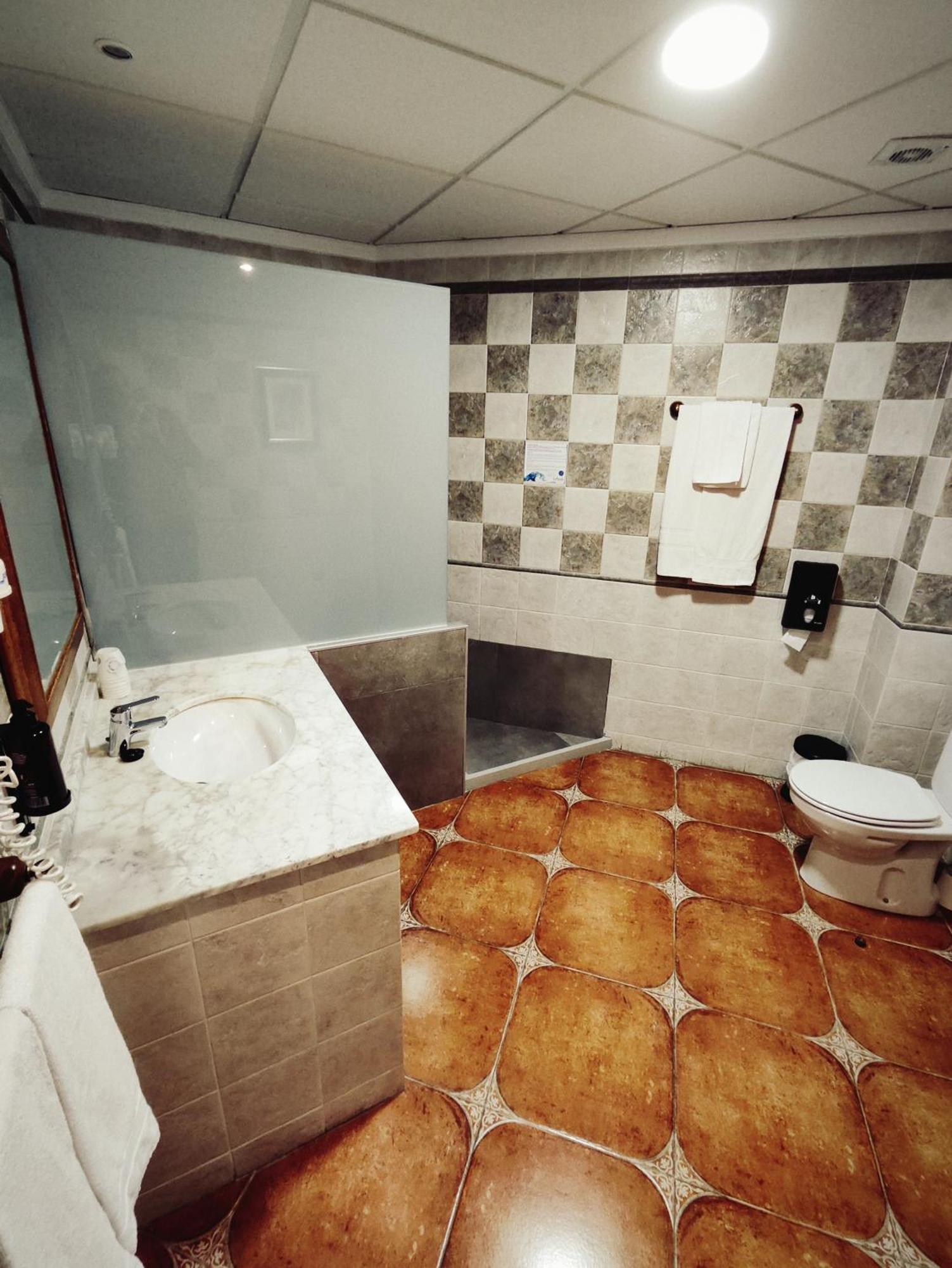 Hostal La Posada ตอร์เรญาโน ภายนอก รูปภาพ