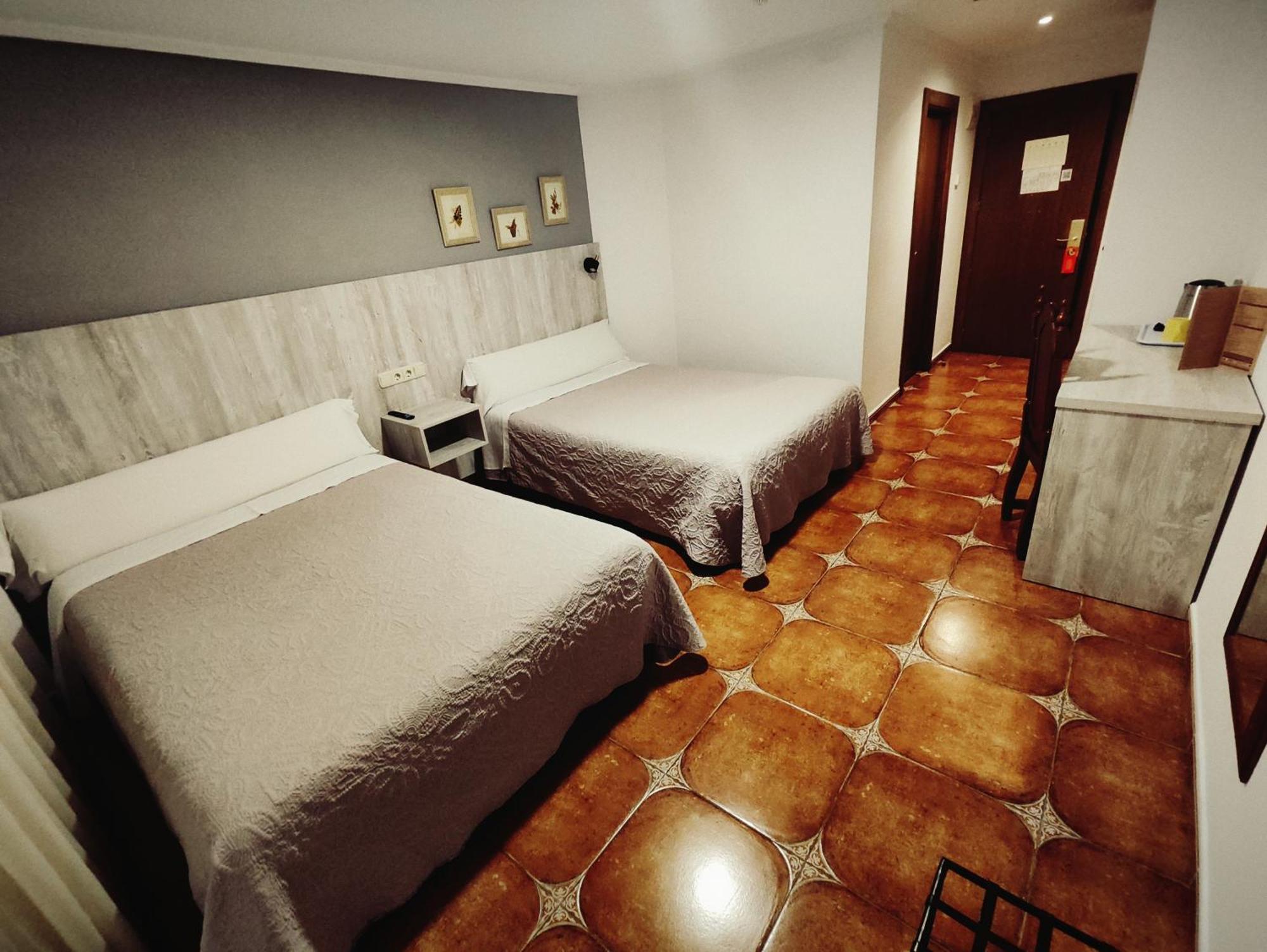 Hostal La Posada ตอร์เรญาโน ภายนอก รูปภาพ
