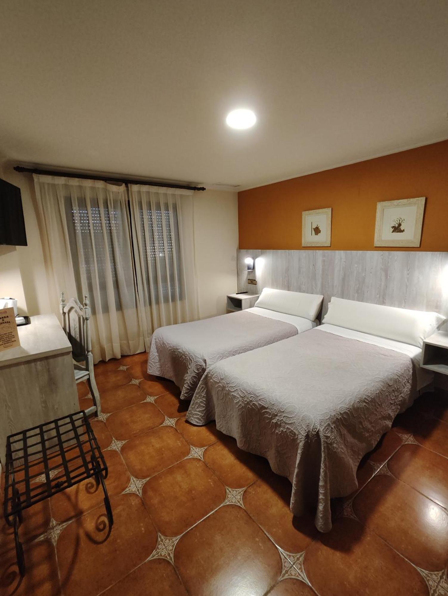 Hostal La Posada ตอร์เรญาโน ภายนอก รูปภาพ