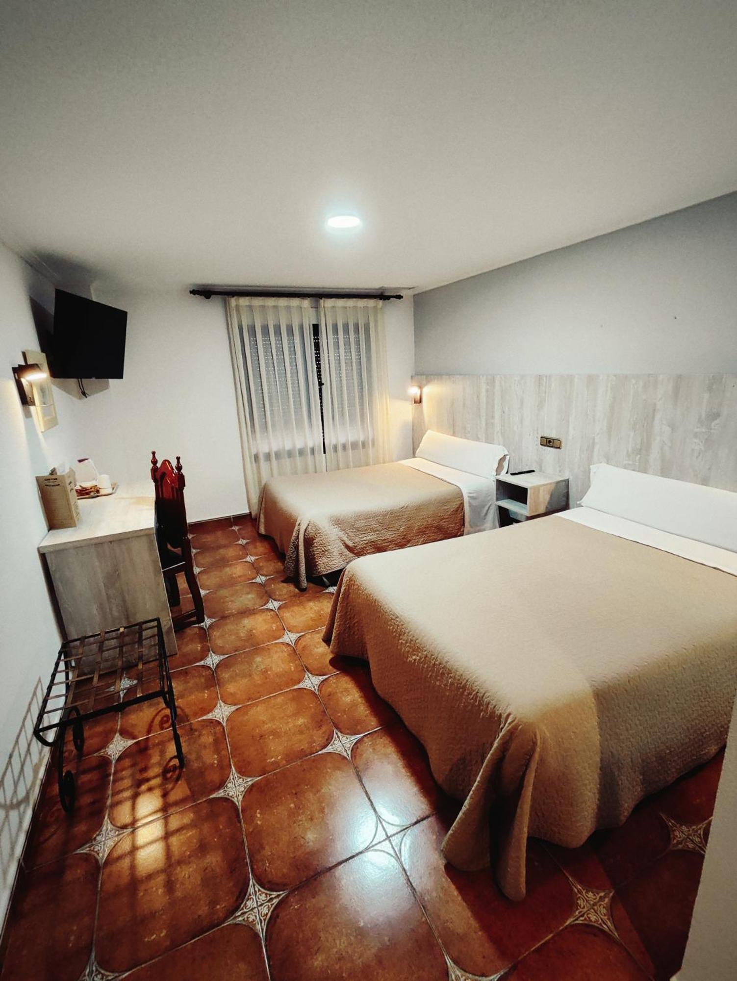 Hostal La Posada ตอร์เรญาโน ภายนอก รูปภาพ